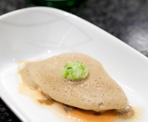 Hamachi - Warm Hamachi, Cantaloupe melon & aromatic ginger sauce