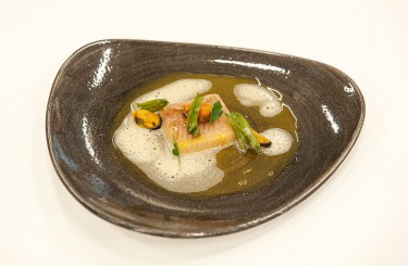 Grossarl Ceviche with Bouillabaisse  - Grossarl ceviche with bouillabaisse and snow pea kimchi
Chef: Alexander Hettegger
Restaurant: DAS EDELWEISS