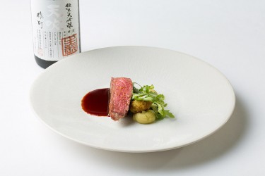 Rib Eye - Rib Eye, Pistazien Ducca, Rucola Burger, Pesto Joghurt