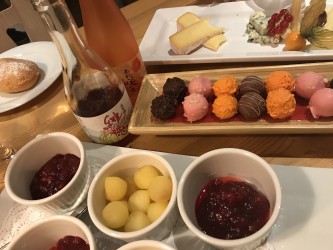 Zogene Kiachln - with crabberries and