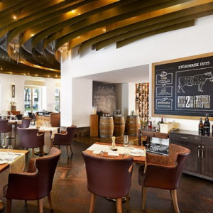 Restaurant Dstrict Steakhouse
