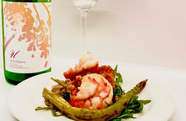 Medi Bowl - „Medi Bowl“ (Fregola, Spargel, geräucherte Aubergine, Blumenkohl, Oliven, Garnelen)
Köchin: Leslie Himmelheber
Restaurant: LENZ