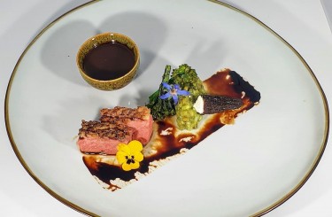 Duck and Morel  - Duck / morel / mung bean
Chef: Patrick Hinterberger