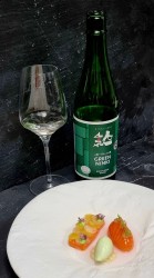 Ora King Lachs - Nashi Birne, Wasabi, Bete, rosa Ingwer