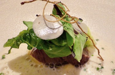 Short Rib - Short Rib, Horseradish sauce, Celery Cream, Celery Root, Salad
Chef: Andreas Döllerer
Restaurant: Döllerer's Genusswelten 