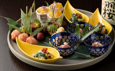 八寸 „Hassun“ - 八寸 „Hassun“