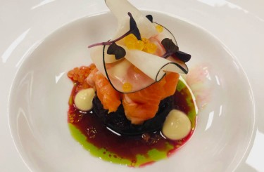 Holunder gebeizter Saibling - Holunder gebeizter Saibling/Rote Bete/Schwarzer Rettich