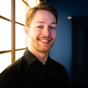 Sommelier Adrian Hudema