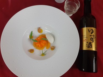 Mandarine - Bittermandel - Masala Chai - Mandarine/Bittermandel/Masala Chai. Dazu passt der FUKUJU Yuzu Sake-Likör perfekt. Kalt serviert natürlich. Kampai!