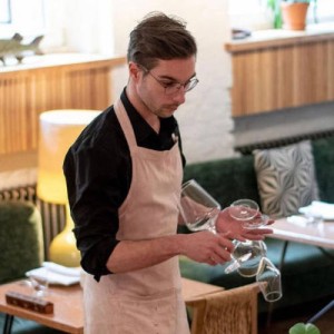 Sommelier Maximilian Schiebe