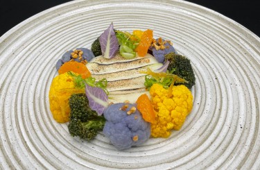 Variation von Blumenkohl - Variation von Blumenkohl mit Mandel und Mandarine
Koch: Long Nguyen
Restaurant: CHUNG