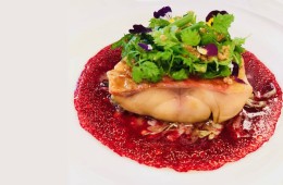 Felsenrotbarbe mit Kräutern